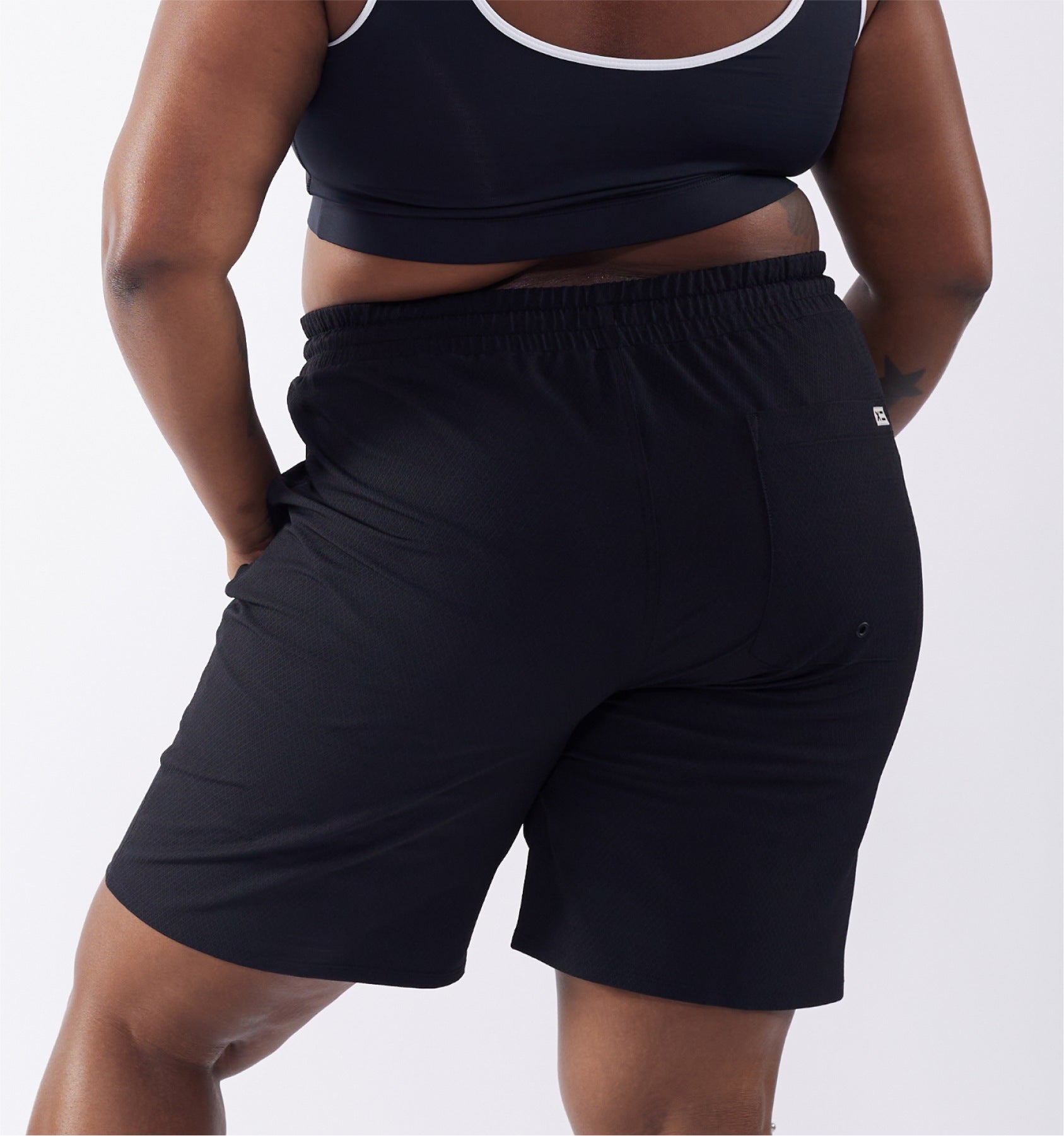 Model:Saira is 5'7" and wear a 2x
